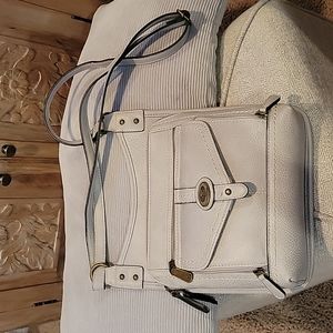 Cute, like new b.o.c cross body purse.